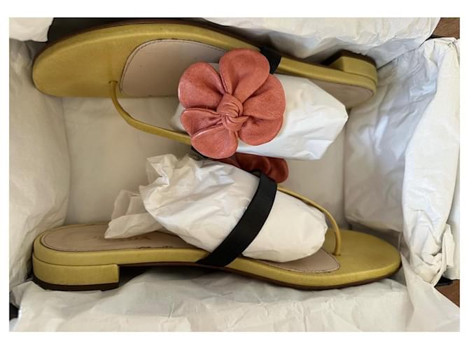 Mules Prada in pelle gialla Giallo - vista 3