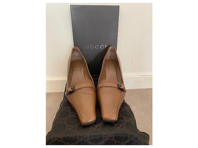 Gucci Leder Pumps Hellbraun - Ansicht 6