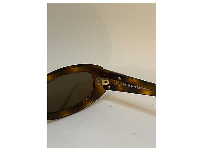 Cambon Chanel Occhiali da sole Tartaruga con Dettagli Dorati Marrone - vista 5