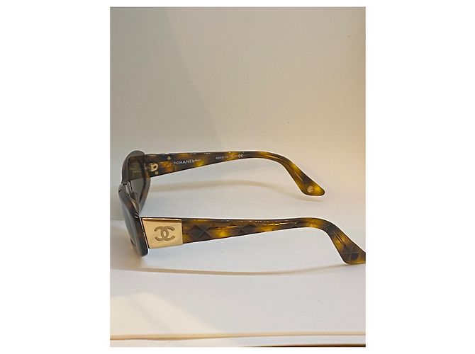 Cambon Chanel Occhiali da sole Tartaruga con Dettagli Dorati Marrone - vista 6