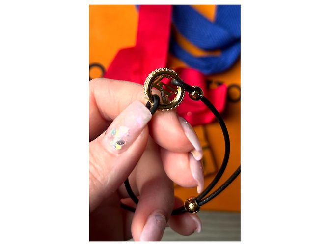Bracciale Louis Vuitton Louise by night nero - vista 6