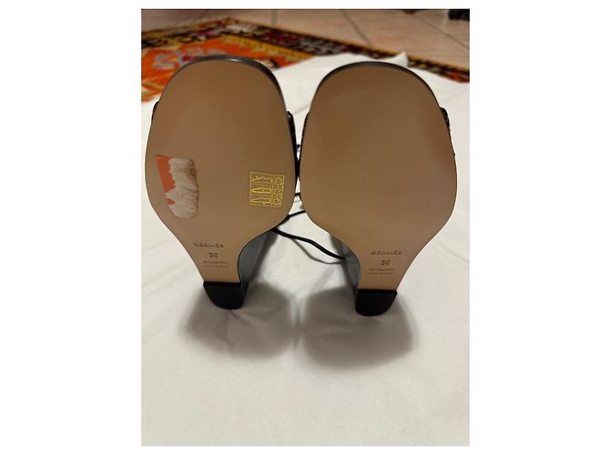 Hermès KIND Sandalen schwarzes Leder Größe 38 - Ansicht 5
