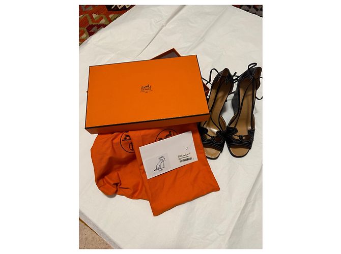 Hermès KIND Sandalen schwarzes Leder Größe 38 - Ansicht 8