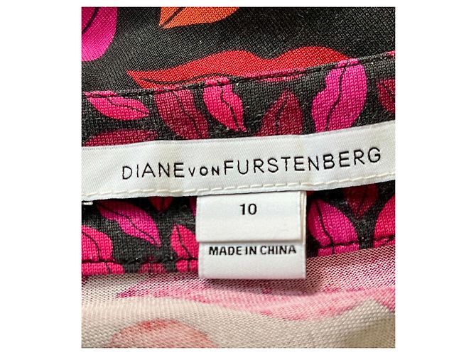 Diane Von Furstenberg Vestido de seda DvF Leyah en estampado Midnight Kiss. Multicolor - vista 7