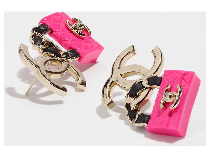 ARETES CHANEL CRUCERO 2022/2023 (NUEVOS, NUNCA USADOS) Rosa Gold hardware - vista 2