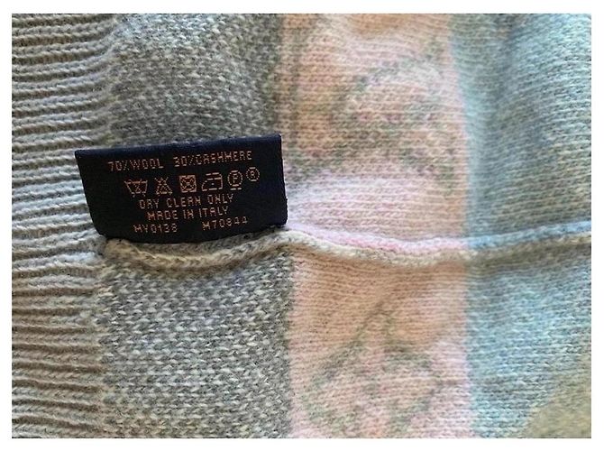 Berretto Louis Vuitton Pop Monogram Grigio Rosa Blu Blu chiaro - vista 6