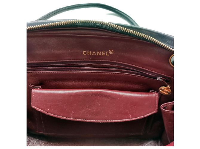 Chanel Schwarze Lederkameratasche - Ansicht 3