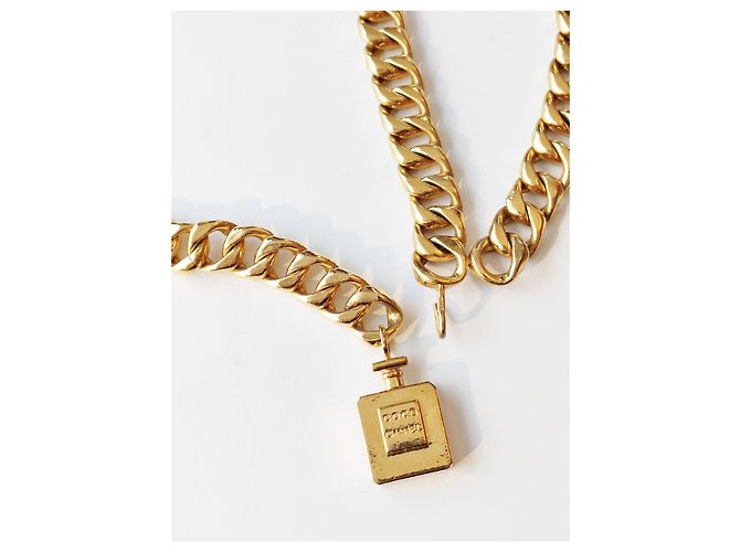 Chanel Taillengürtel mit Hakenverschluss. Golden - Ansicht 2