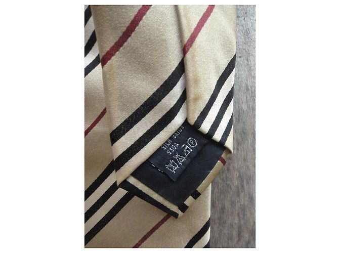 Cravatta Burberry in seta beige - vista 4