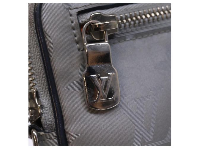LOUIS VUITTON Monogram Satellite Alpha Clutch Bag Silver M44171 LV Auth 76789 Silvery - view 18