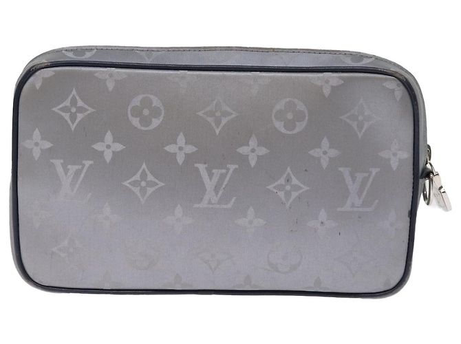 LOUIS VUITTON Monogram Satellite Alpha Clutch Bag Silver M44171 LV Auth 76789 Silvery - view 3