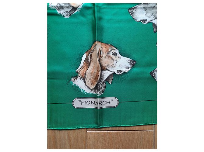 Foulard/Quadrato Hermès intitolato 'Monarch' di Xavier de Poret Verde - vista 4