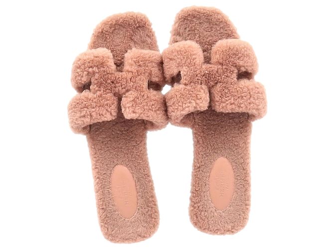 Sandali Hermès Oran in shearling rosa rosa - vista 2
