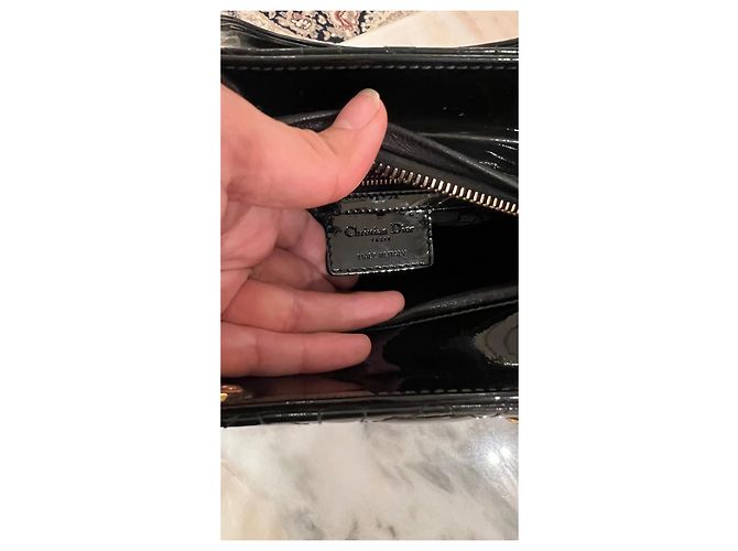 Dior Lady Dior Handtasche Lackleder schwarz mittlere Größe - Ansicht 11