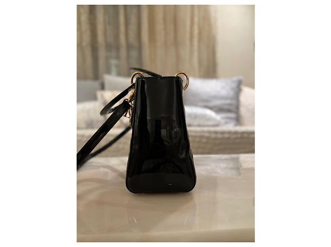 Dior Lady Dior Handtasche Lackleder schwarz mittlere Größe - Ansicht 9