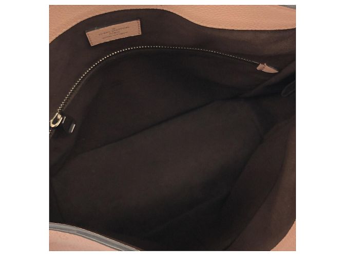Borsa Louis Vuitton Mahina Babylone PM rosa - vista 5
