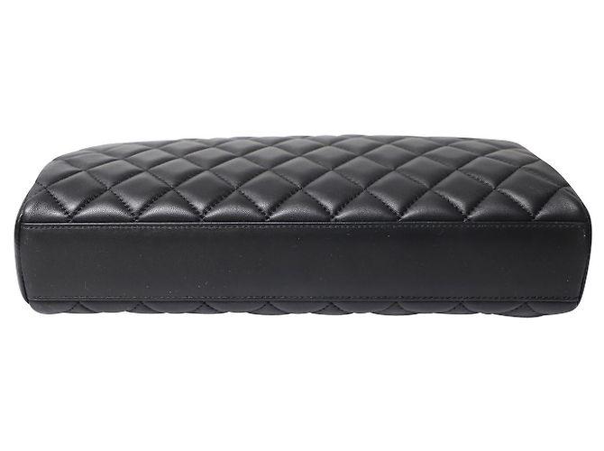 Timeless Bolsa atemporal Chanel em pele de cordeiro acolchoada em couro preto - vista 4
