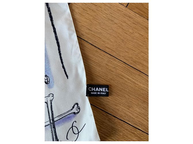 Chanel TÜCHER Vanitas vanitatum omnia vanitas 90 cm Quadrat Roh Lila Hellblau - Ansicht 4