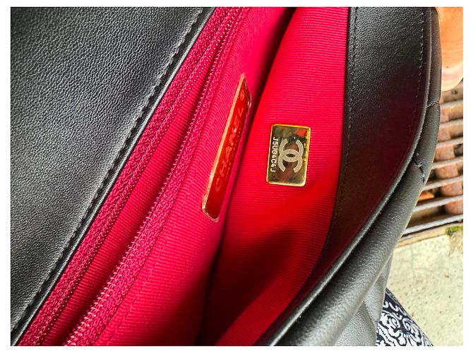 Chanel 19 Borsa a mano Chanel N°19 in pelle di agnello nera Nero - vista 17