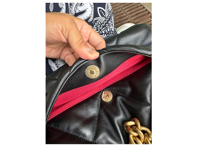 Chanel 19 Borsa a mano Chanel N°19 in pelle di agnello nera Nero - vista 8