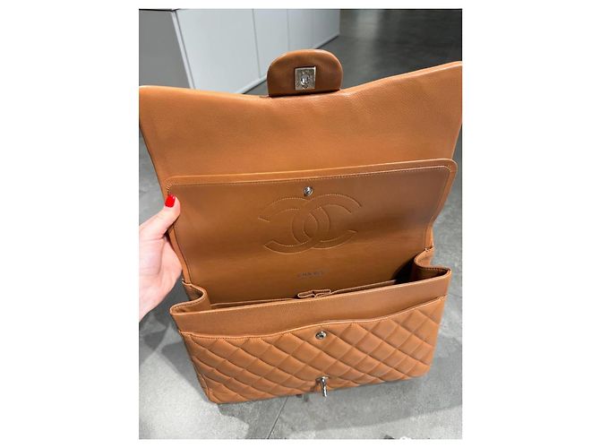 Chanel Maxi Jumbo Double Flap Caviar Leder Karamell - Ansicht 3