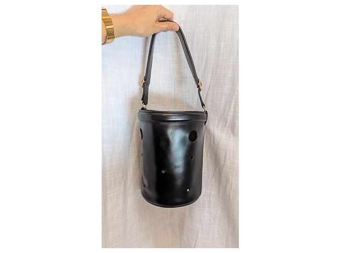Sac seau Hermès modèle Mangeoire, noir cuir box - vue 5