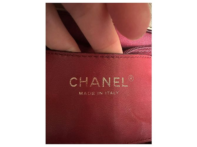 Borsa bowling Chanel Mademoiselle in agnello beige - vista 2