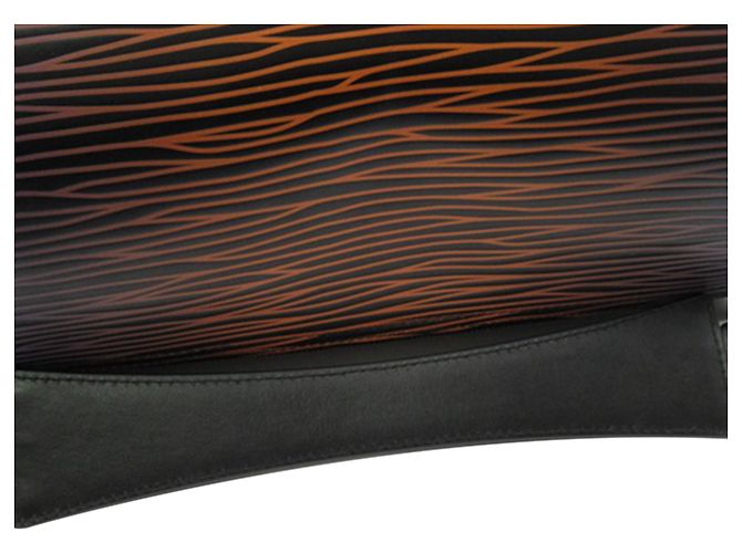 Polochon morbido Louis Vuitton Black Epi XL Gradient Electric Sun MM Nero - vista 16