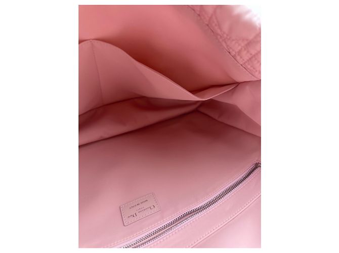 Wickeltasche Dior in blassrosa mit Makramee-Muster 2024 - Ansicht 10