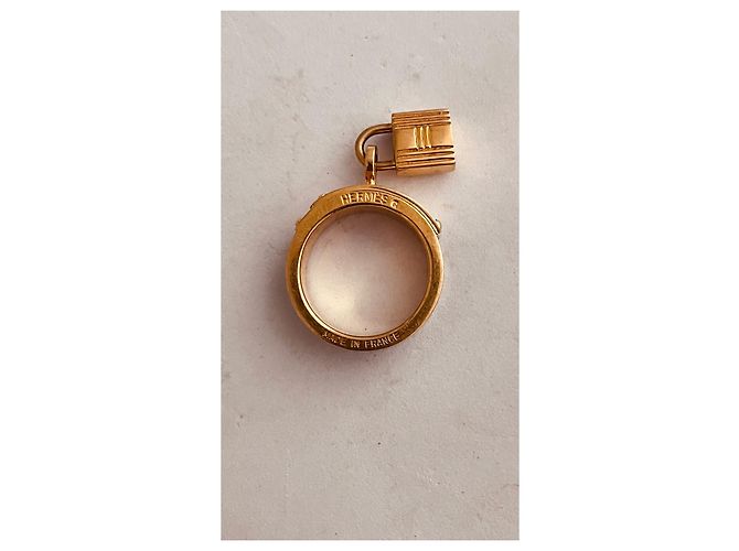 Hermès Kelly Schalring Goldmetall mit schwarzem Rand Golden - Ansicht 4