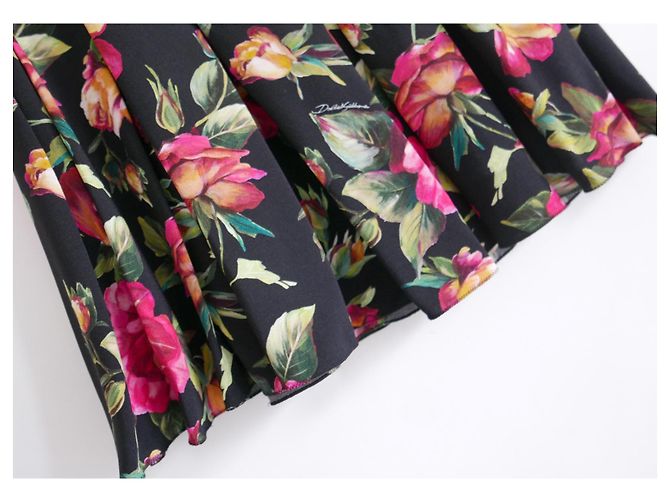 Falda plisada estampada de rosas de Dolce & Gabbana Negro Roja - vista 2