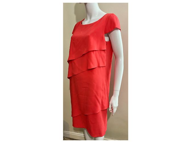 Vestido rojo de capas de crepé Laurèl Roja - vista 2