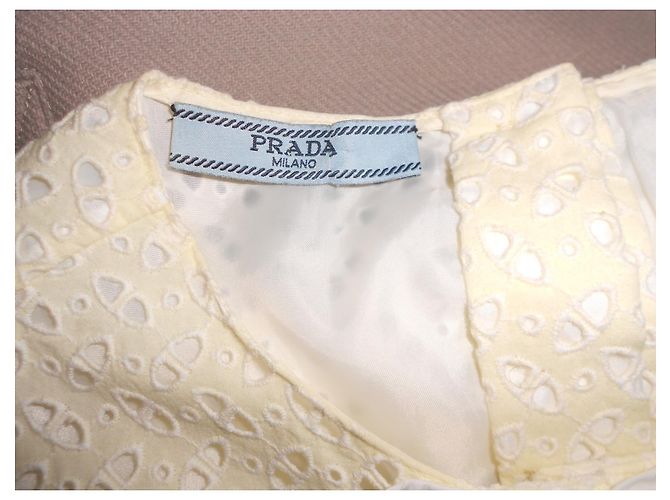 Prada Top de encaje gofrado sin mangas Amarillo - vista 5