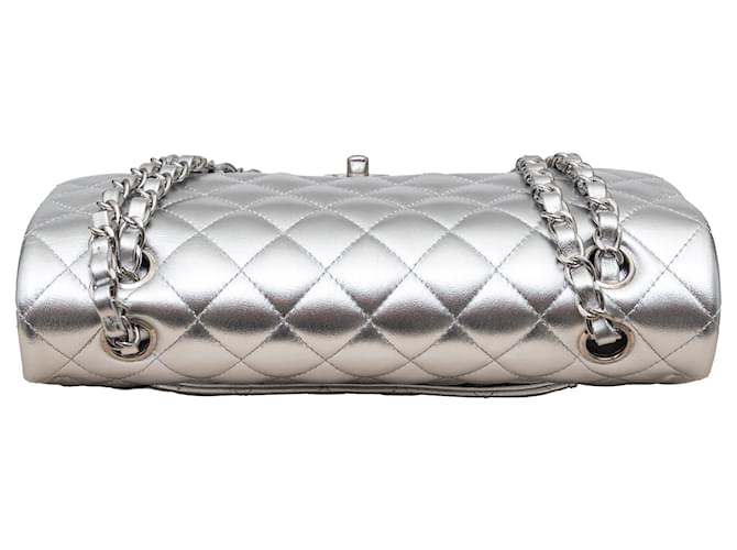 Borsa con patta foderata metallizzata Chanel Argento - vista 8