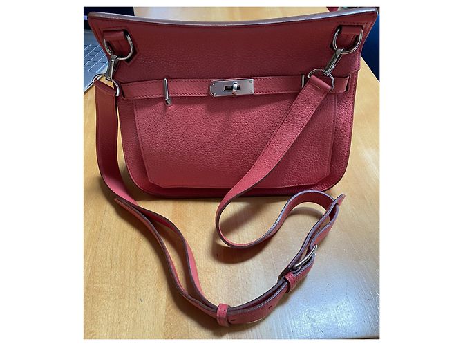 Borsa a mano Hermès Jypsiere in pelle corallo - vista 2