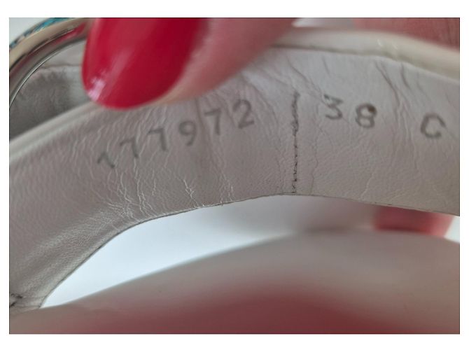Mules Gucci de charol blanco - vista 10