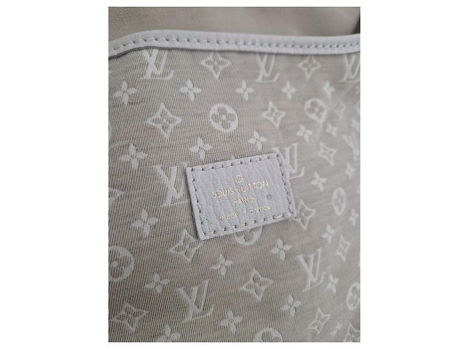 Borsa a tracolla Louis Vuitton Saumur Monogramma Crema Beige - vista 3