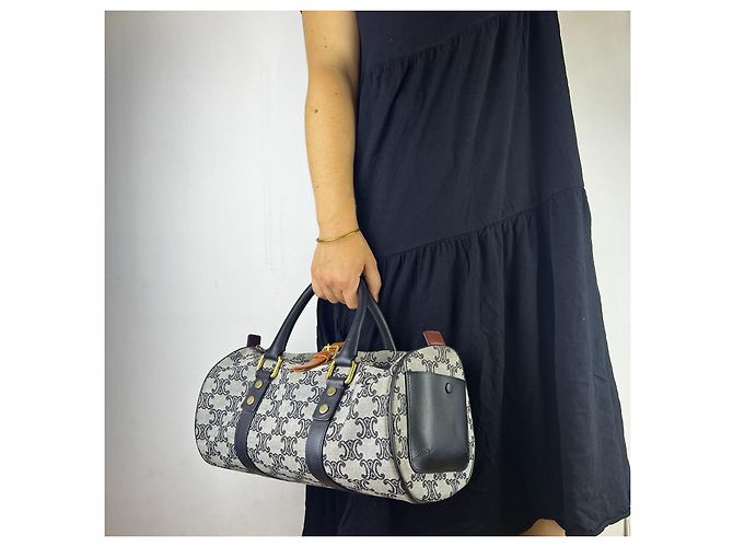 Céline Boston Bag Vintage Triomphe Canvas in sehr gutem Zustand - Ansicht 10