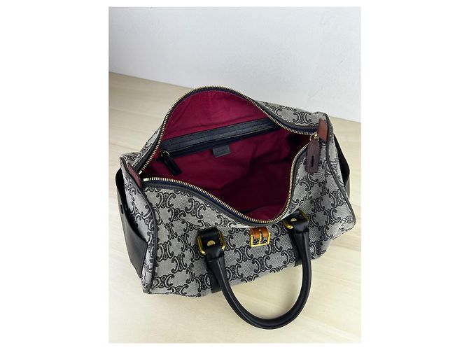 Céline Boston Bag Vintage Triomphe Canvas in sehr gutem Zustand - Ansicht 11