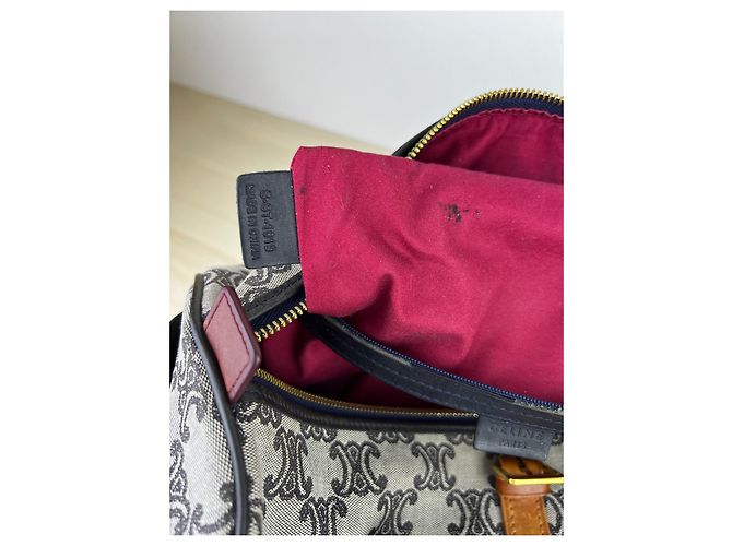 Céline Boston Bag Vintage Triomphe Canvas in sehr gutem Zustand - Ansicht 15