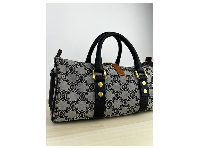 Céline Boston Bag Vintage Triomphe Canvas in sehr gutem Zustand - Ansicht 2