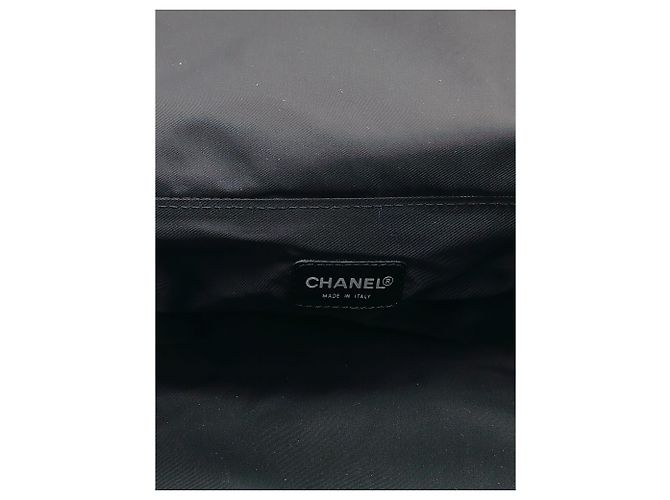 Borsa tote in nylon con borsa medievale Chanel Nero - vista 15