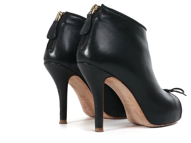 CHANEL - Botines Chanel CC en piel de cordero negro (tamaño 34.5) - vista 3