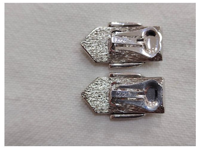 Pendientes Christian Dior Modelo Hebilla de Cinturón Plateados Plata - vista 2