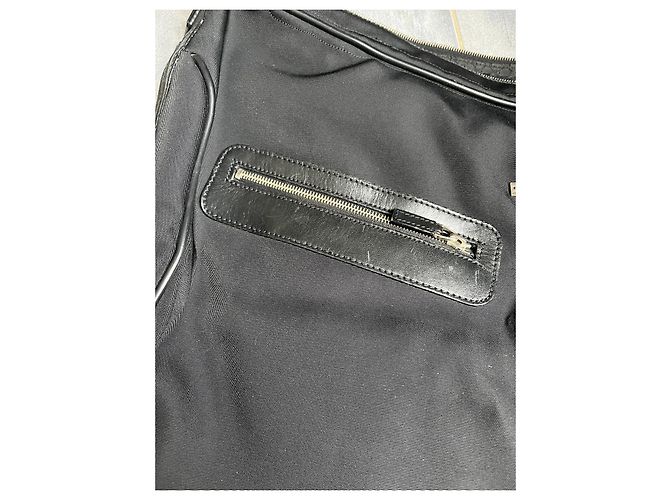 Authentische Reisetasche von Gucci aus schwarzem Nylon - Ansicht 2
