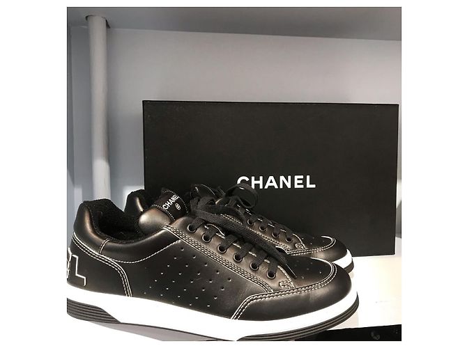 Baskets CHANEL T.EU 45 Cuir Noir - vue 8
