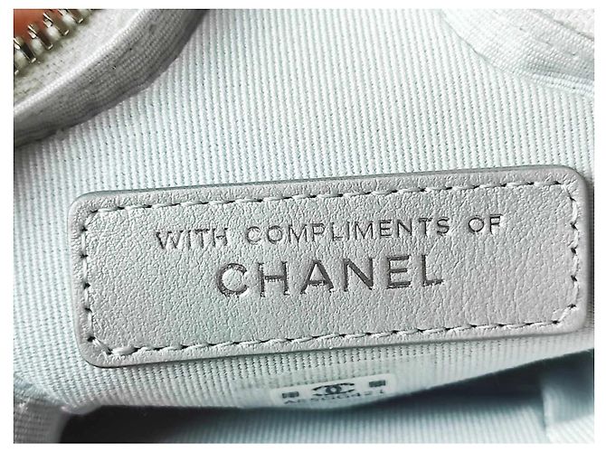 Wallet / Chanel keychain Silvery - view 5