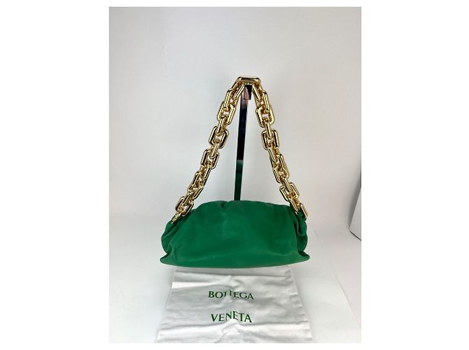 Pochette in pelle verde con catena Bottega Veneta - vista 2