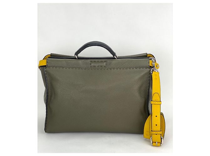 Borsa Messenger Fendi Selleria grande Peekaboo Iconic Essential - vista 5