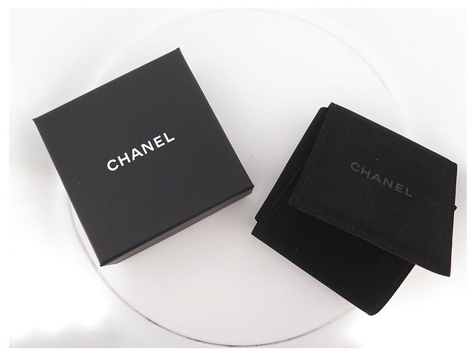 NEUE CHANEL CC-LOGO-ANHÄNGER BORDEAUX-PERLEN-OHRRINGE OHRRINGE Golden - Ansicht 11